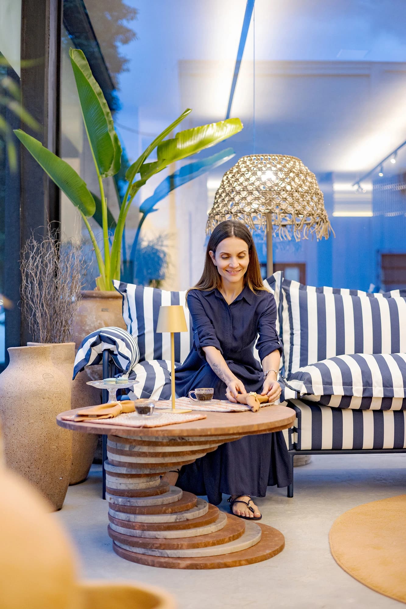 Arq. Maria Fernanda com a Mesa Chegada