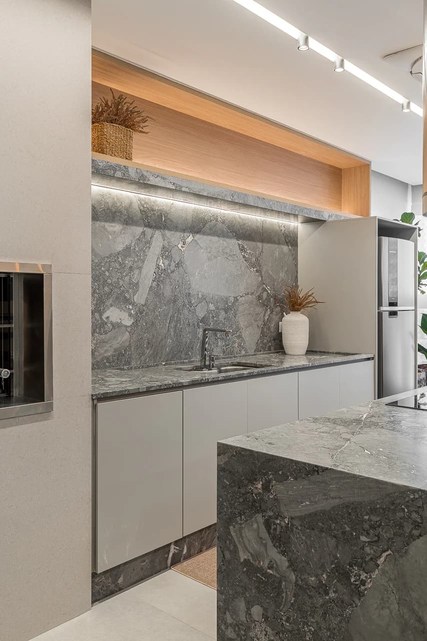 Apartamento AR — projeto residencial com pedras naturais, imagem 21 de 57