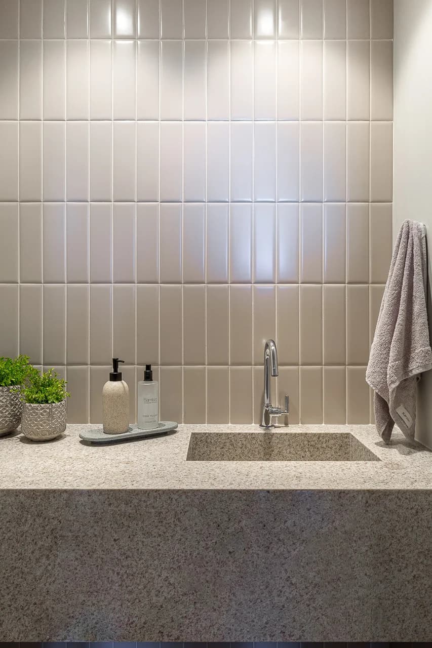 Apartamento FK — ambiente residencial com rochas ornamentais, imagem 44 de 43