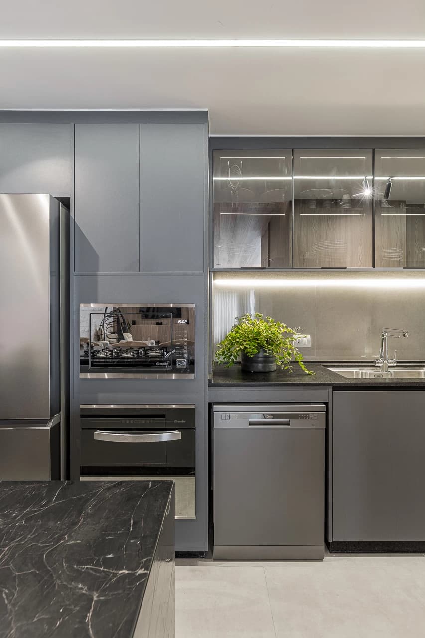 Apartamento RB — interior com Nero Michelangelo e Cristal de Quartzo, imagem 25 de 34