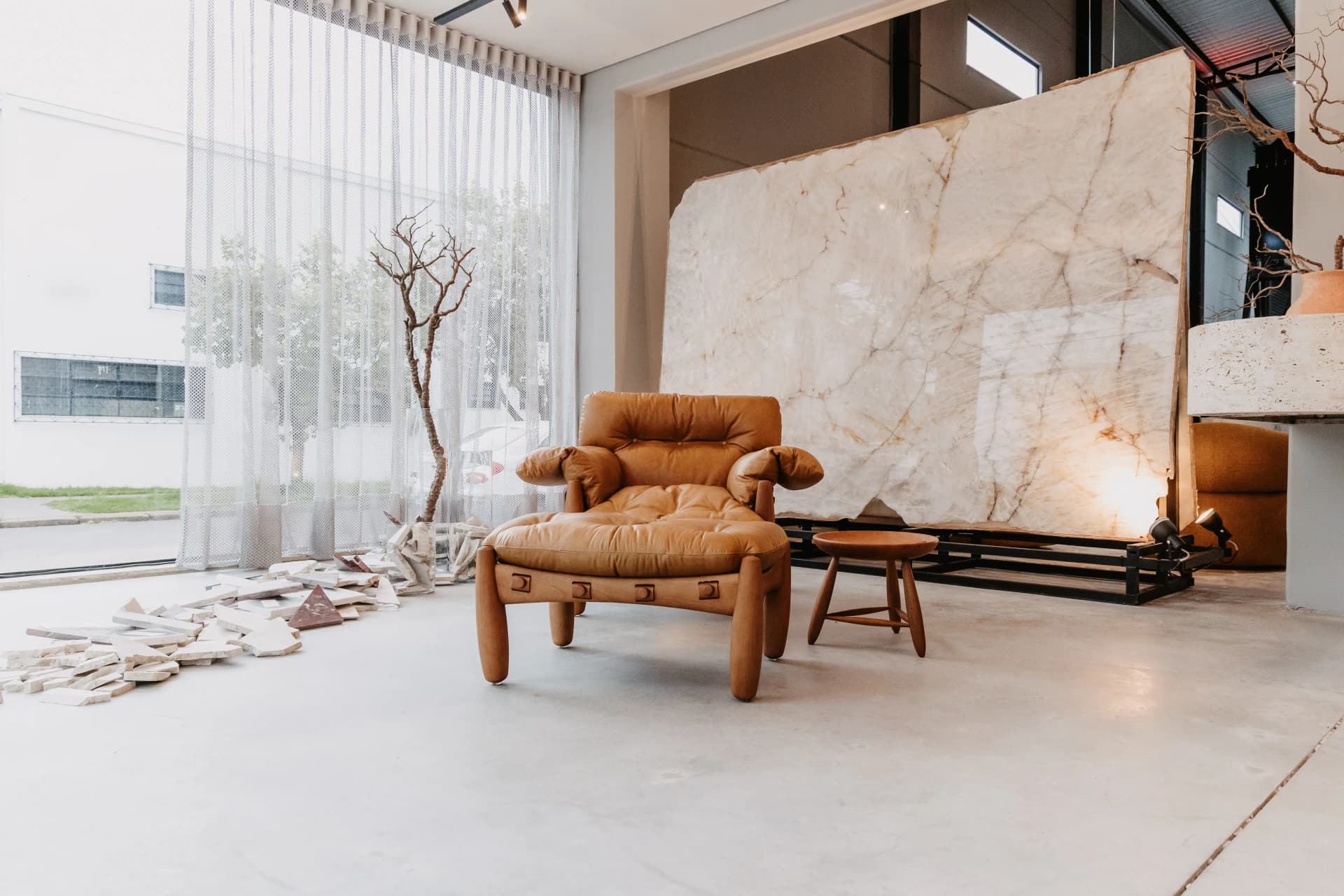 Interior do showroom Bravá